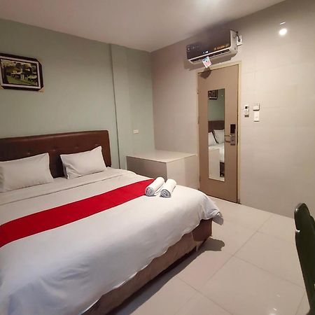 Permata Inn Medan Luaran gambar