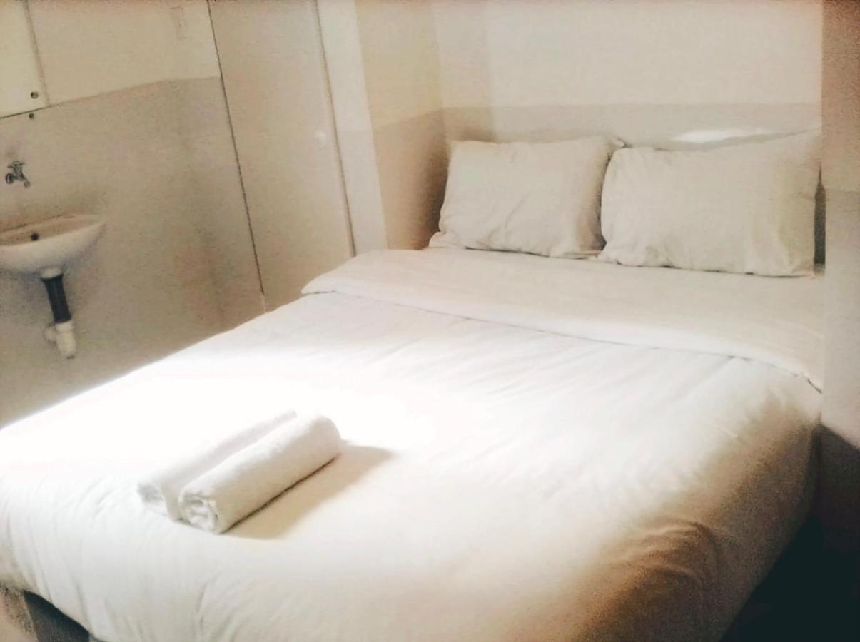 Permata Inn Medan Luaran gambar